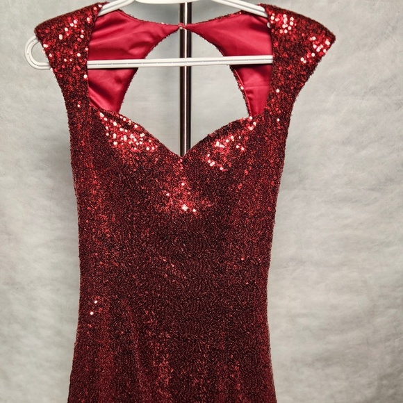 Red Glittery Sequin Guess Dress - Picture 1 of 9